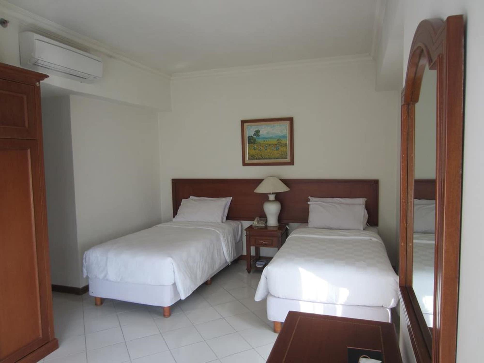 The Residences at Puri Casablanca Yakarta Exterior foto