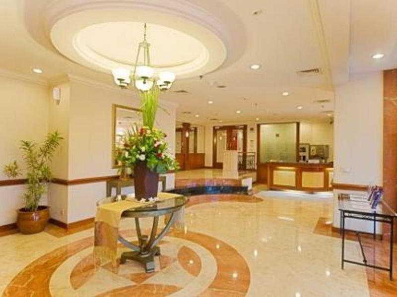 The Residences at Puri Casablanca Yakarta Exterior foto