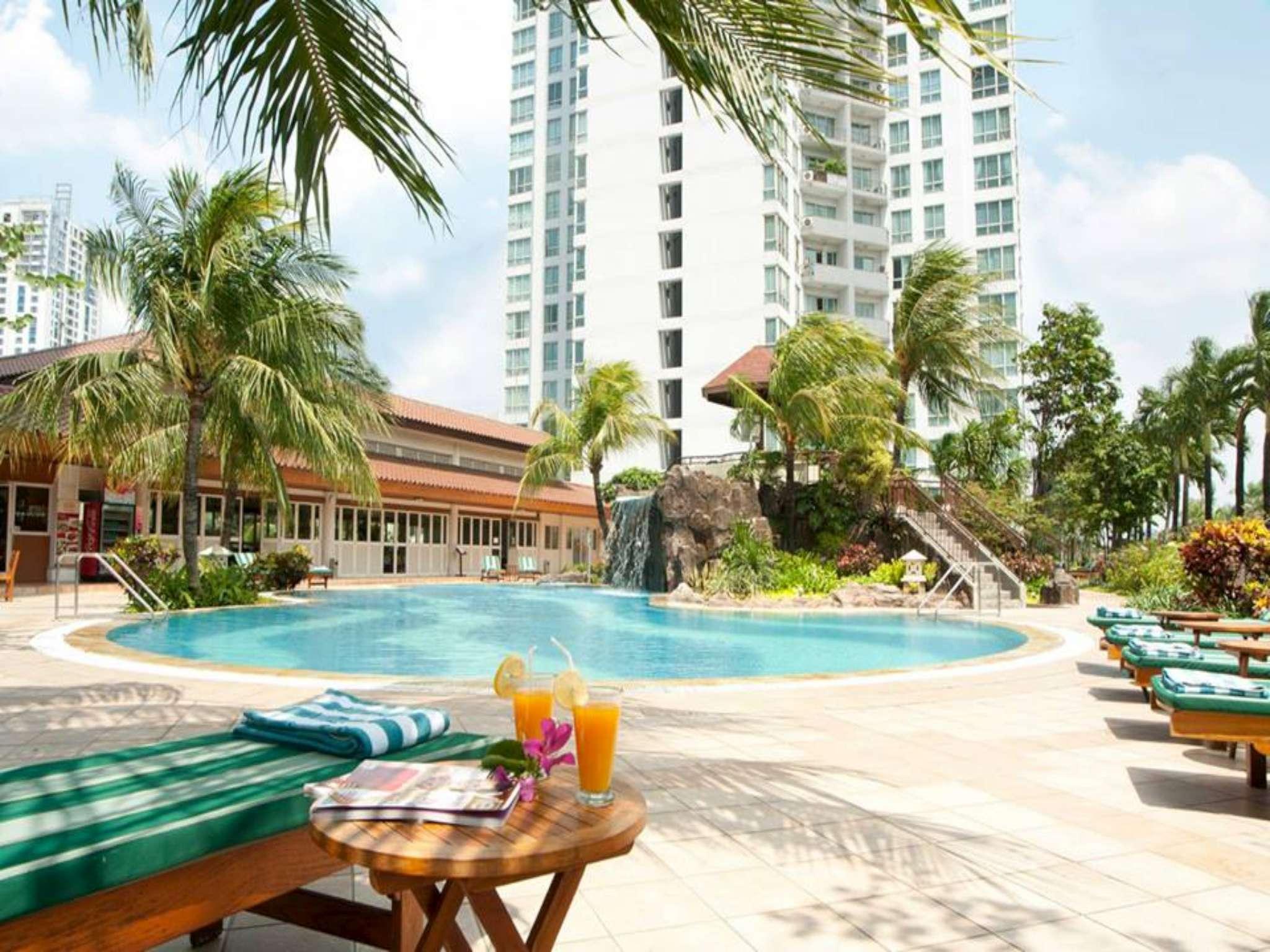 The Residences at Puri Casablanca Yakarta Exterior foto