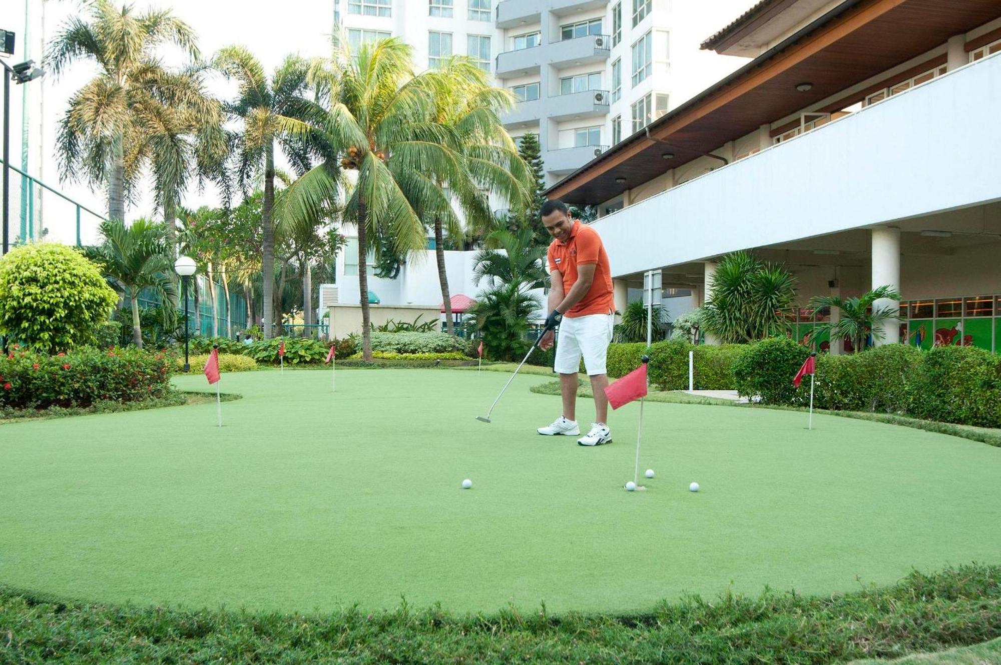 The Residences at Puri Casablanca Yakarta Exterior foto