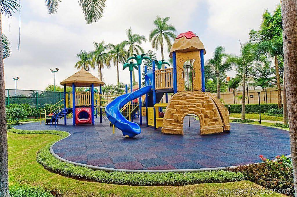 The Residences at Puri Casablanca Yakarta Exterior foto