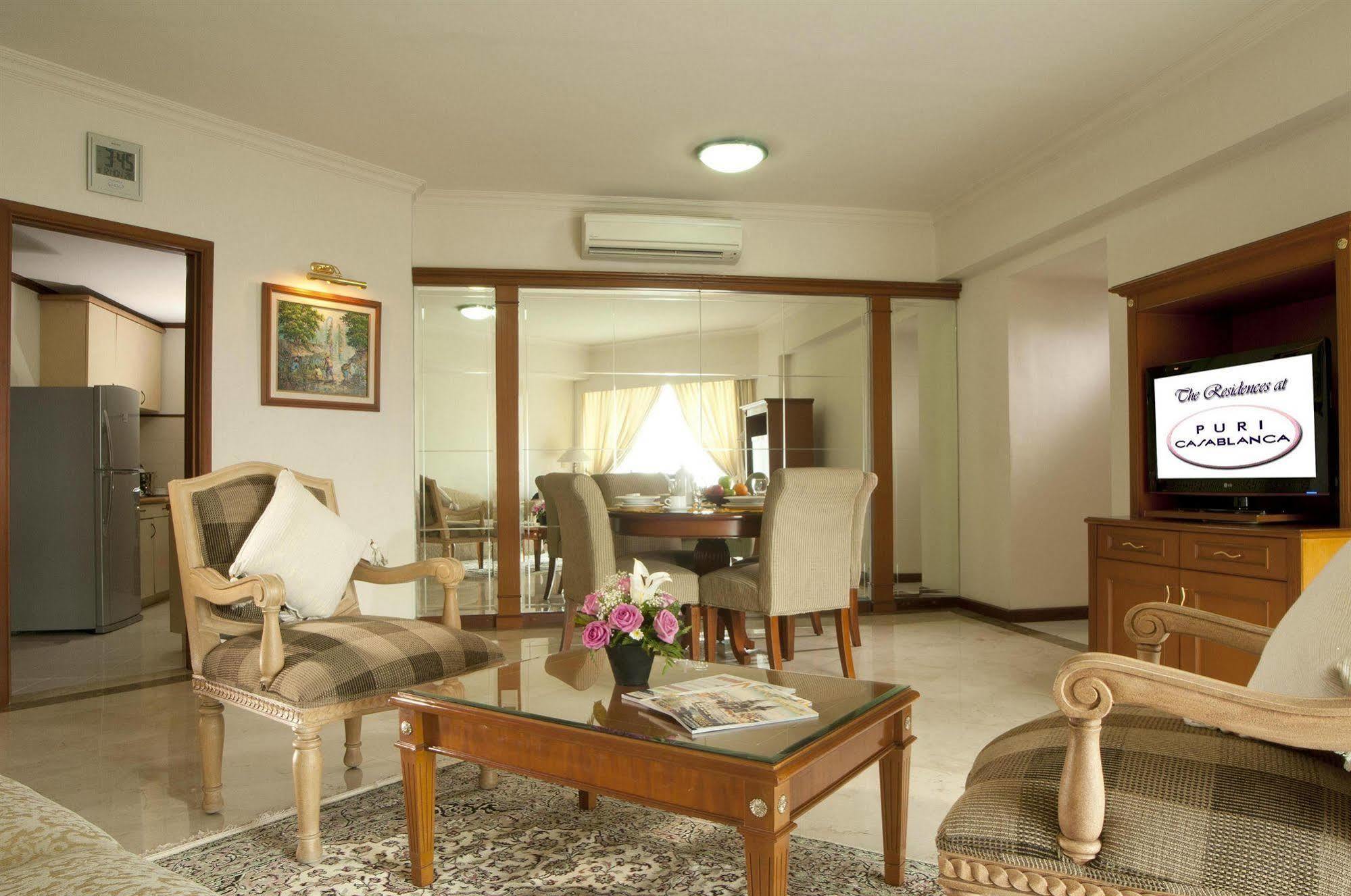 The Residences at Puri Casablanca Yakarta Exterior foto